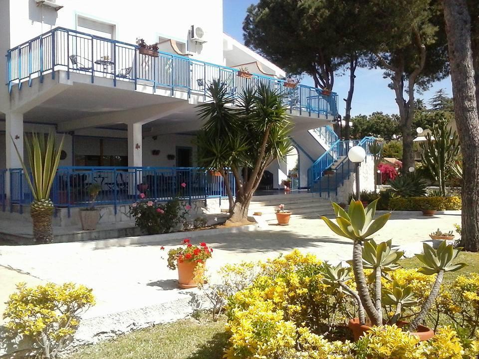 B&B Nido Colorato Fontane Bianche Exterior foto