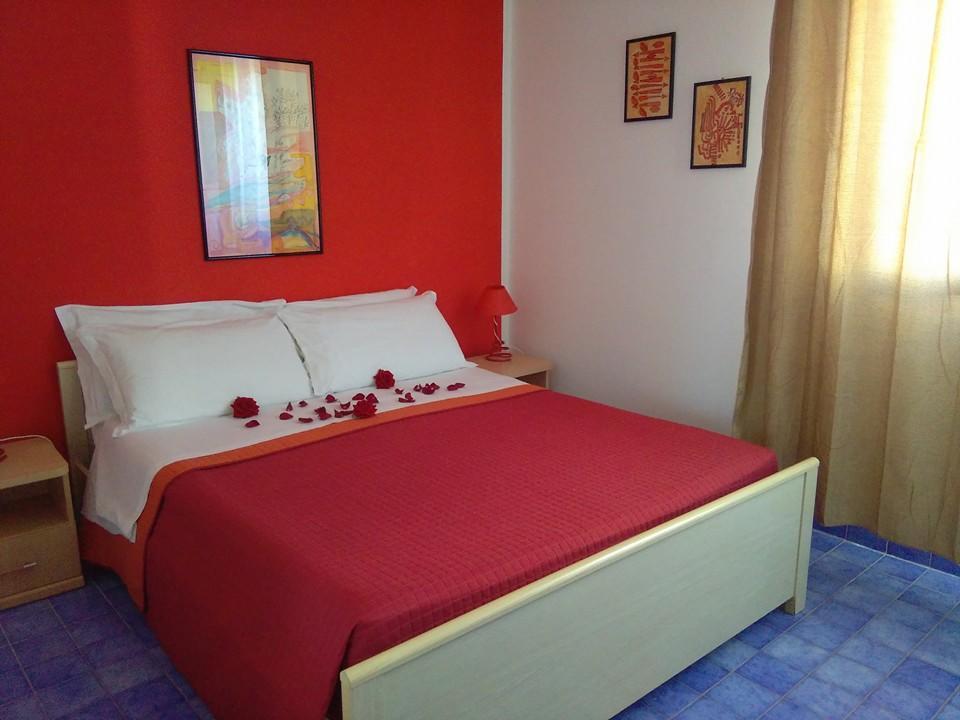 B&B Nido Colorato Fontane Bianche Exterior foto